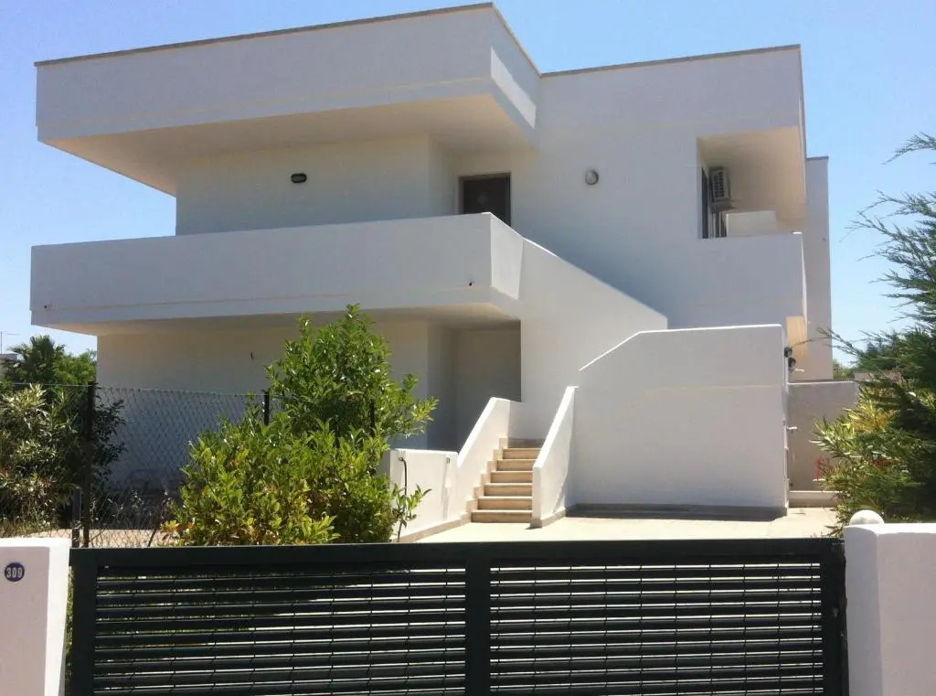 Villa piscina 24 posti letto