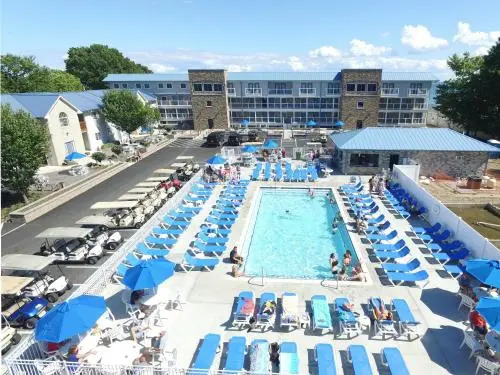 Put-in-Bay Poolview Condo #4