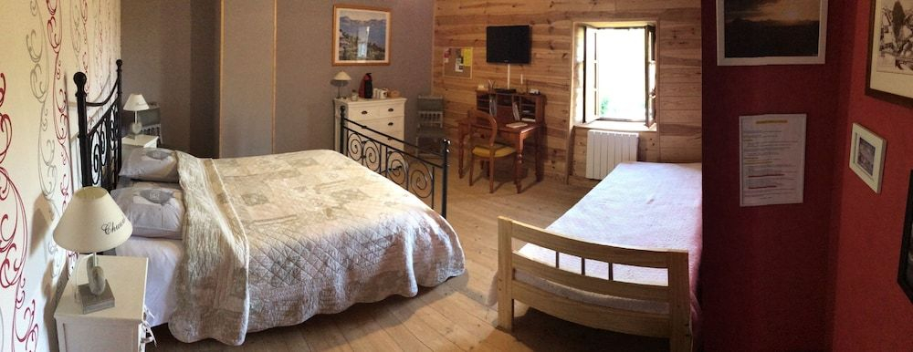 Chambre dhôte la Fessille B&B piscine et spa 2 personnes