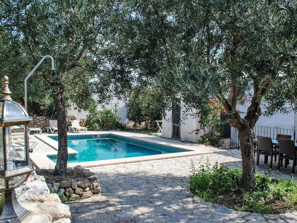 Cozy Cottage in Lloseta With Private Swimming Pool