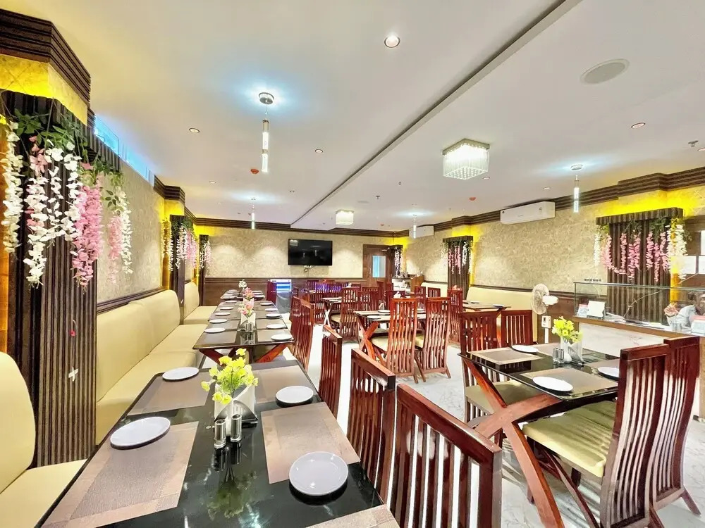 Ambika Palace - Puri near Sea Beach