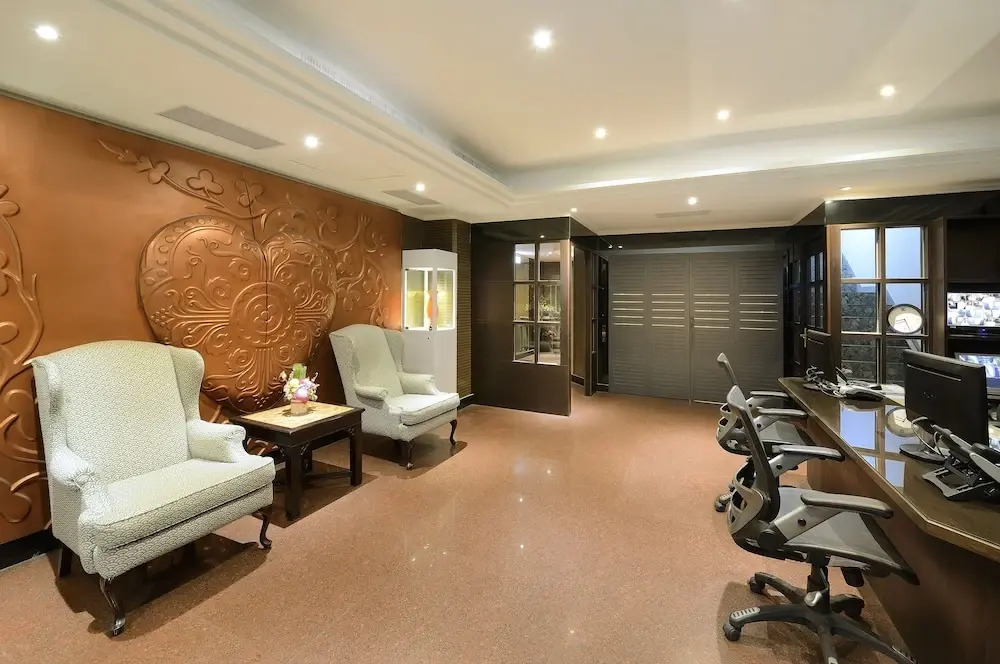 Green Garden Apartments-A