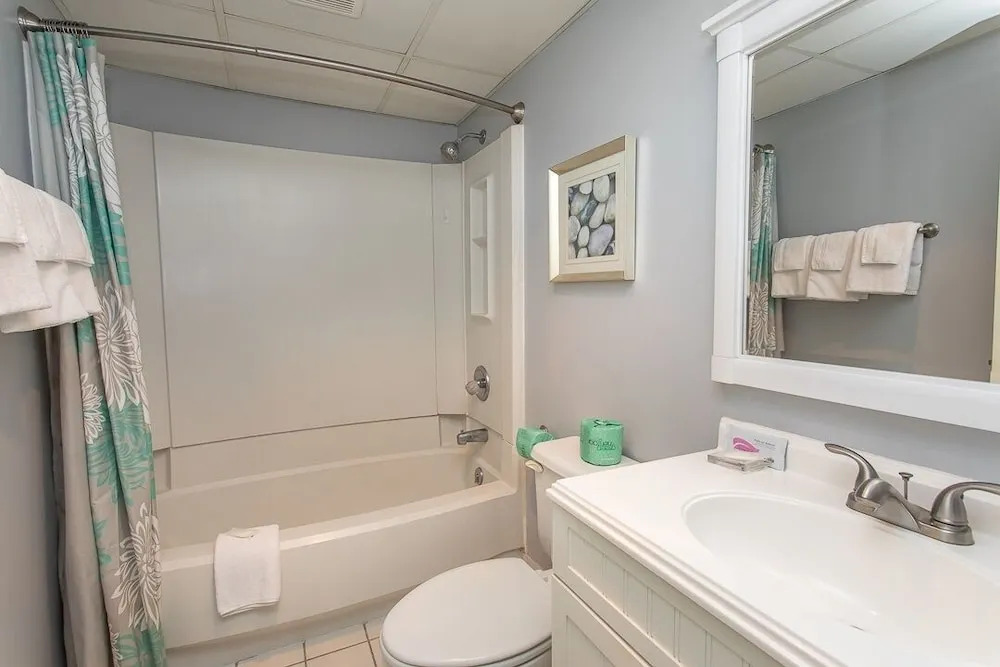 Royal Garden Resort 705 2 Bedroom Condo by RedAwning