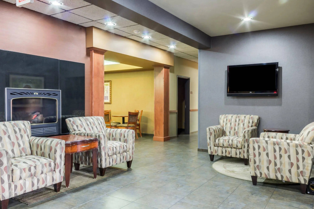 Comfort Inn & Suites