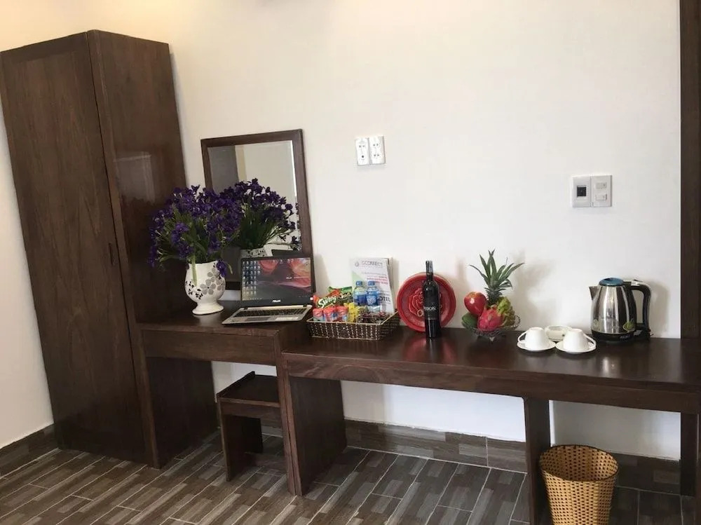 Red Coral Ha Long Hotel