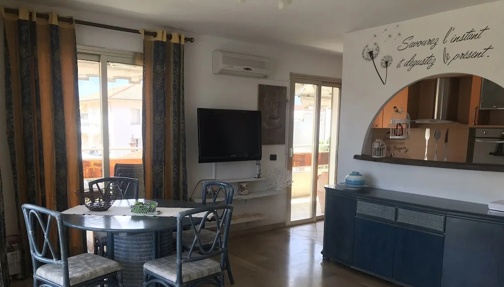 Blue Cannes Apartment