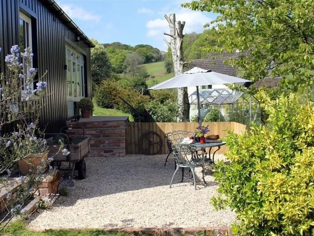 The Tin Barn
