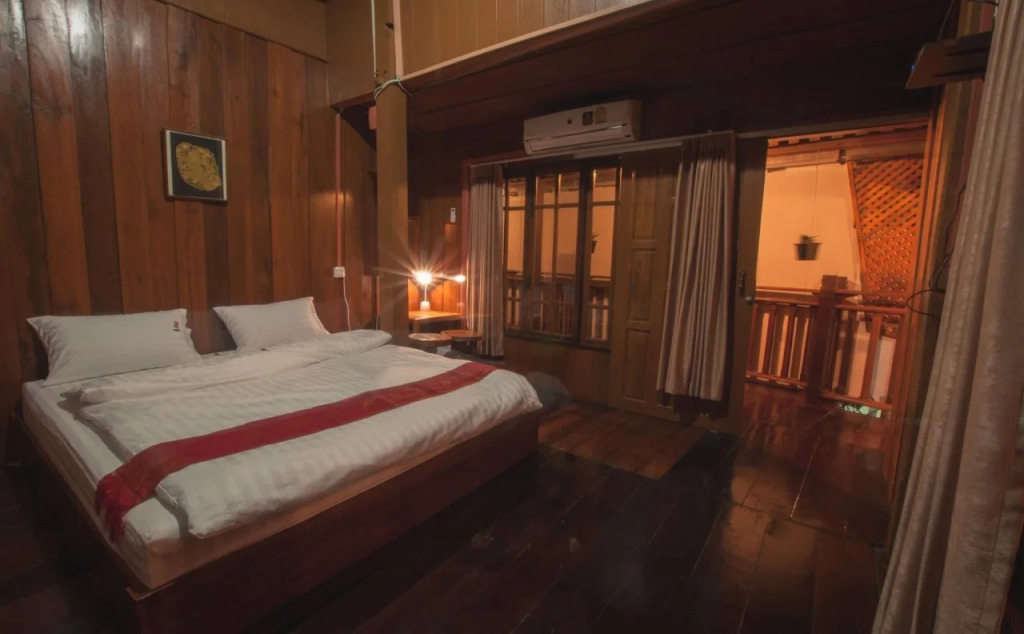 The history cafe & guesthouse