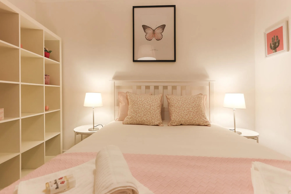 Alfama Cozy Studios by Get Your Stay