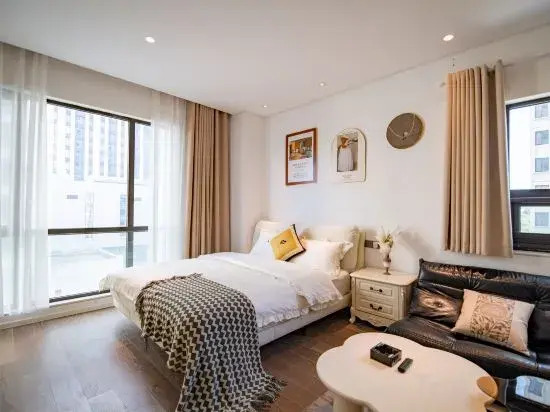 Yuyu Homestay (Wanda Plaza Peony Square Subway Station)