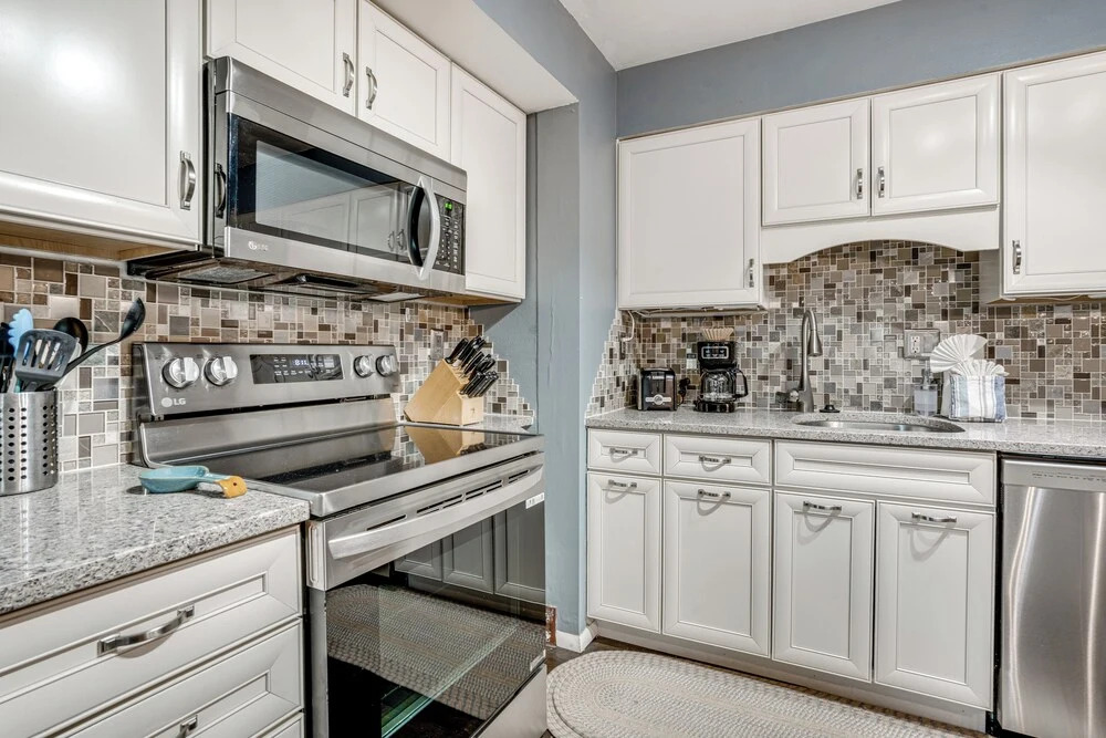 Silverthorne Condo w/ Balcony: Hike, Fish & Golf