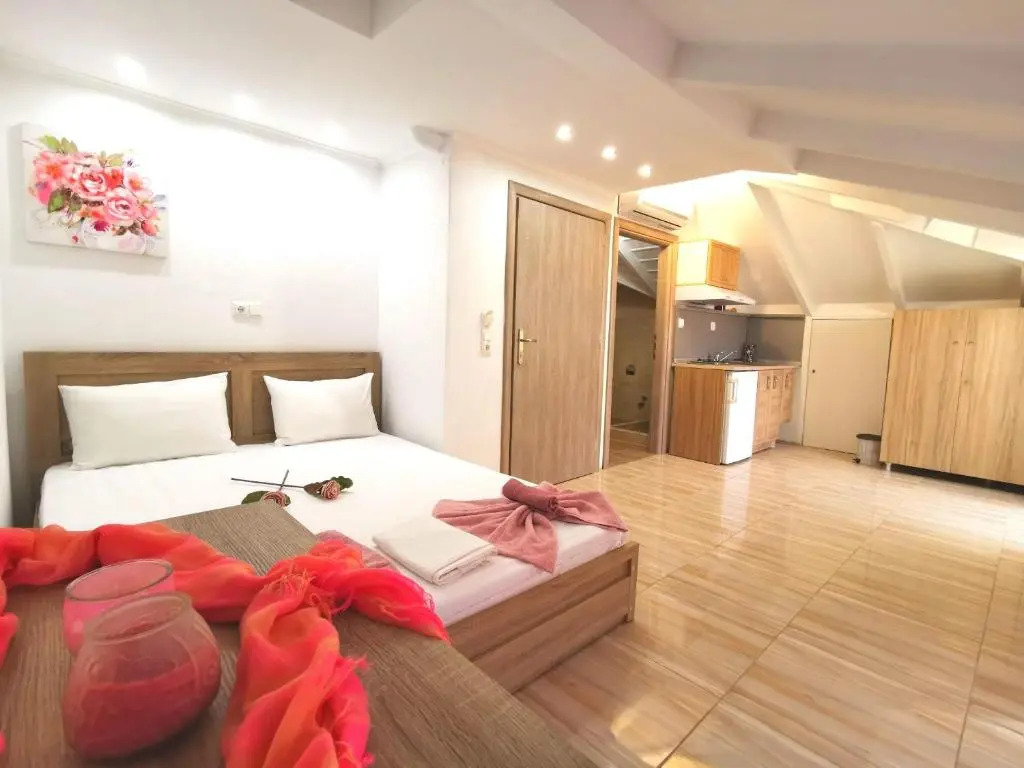 Apartments Kidonis