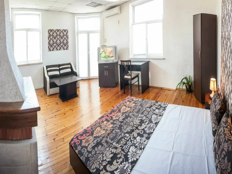 Ivani Hostel and B&B