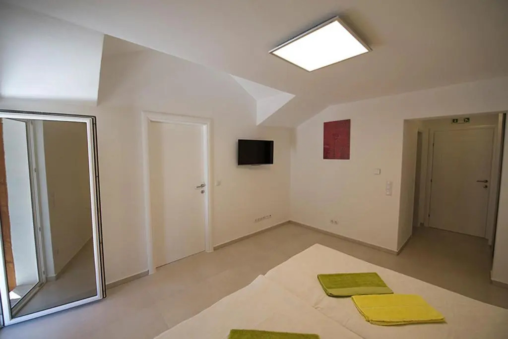 Apartments Petrovac
