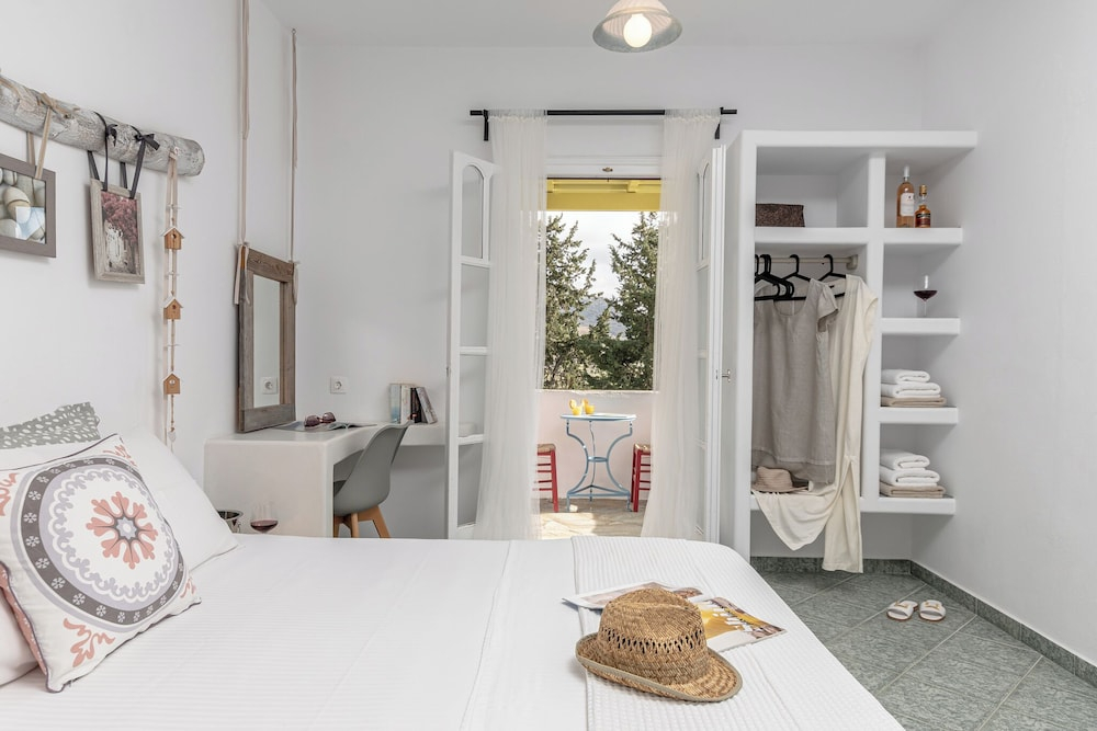 Palatiana Agriturismo-Philoxenia Cottages Retreat