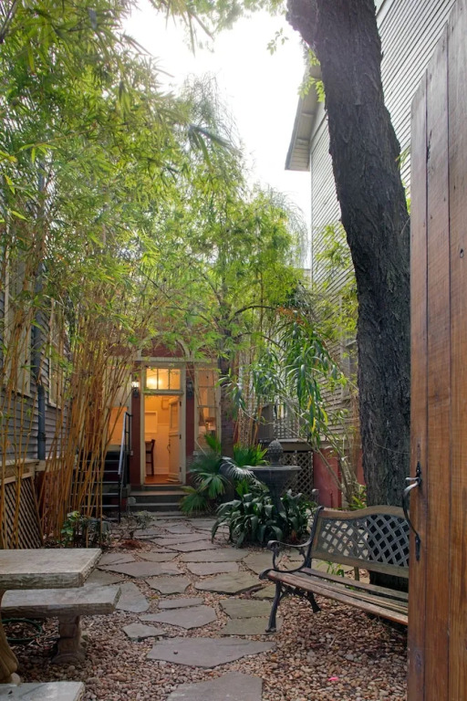 Cozy Cottage just off of Forsyth Park