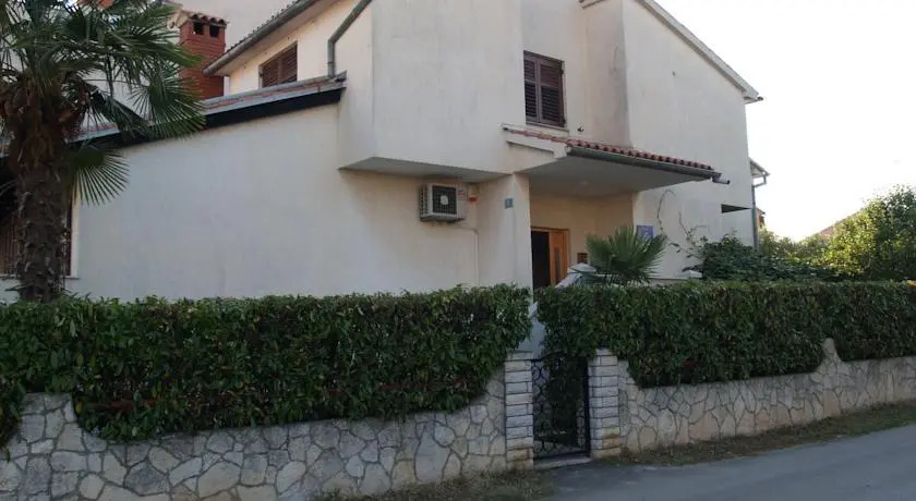 Apartments & Room Mariza