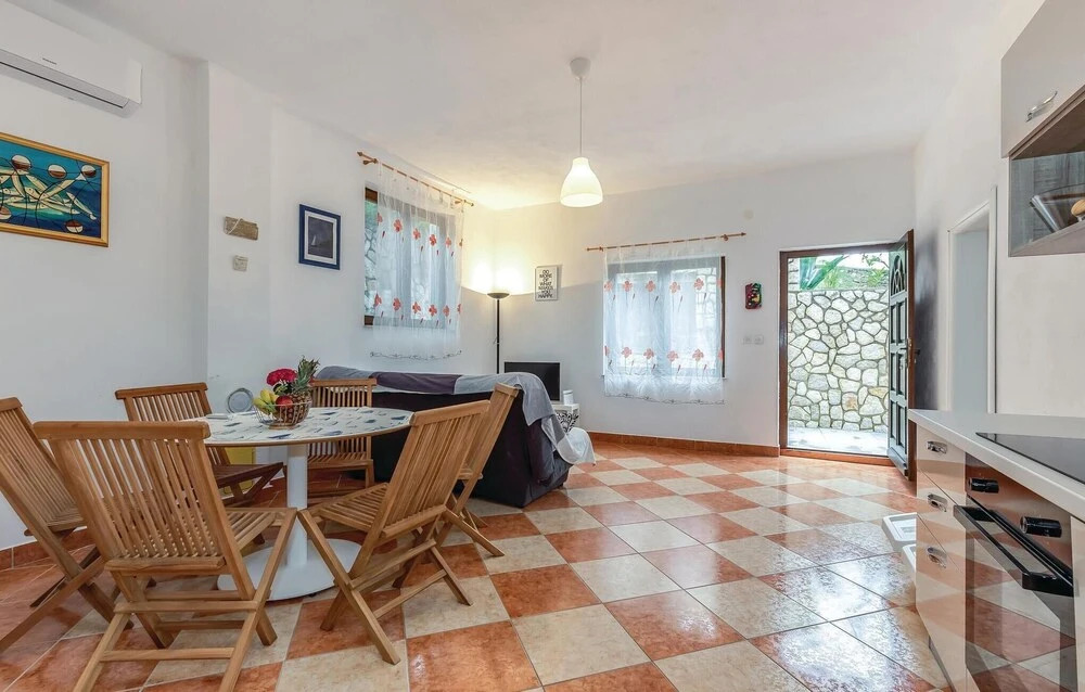 Amazing Home in Jadranovo With Wifi, 3 Bedrooms and Outdoor Swimming Pool