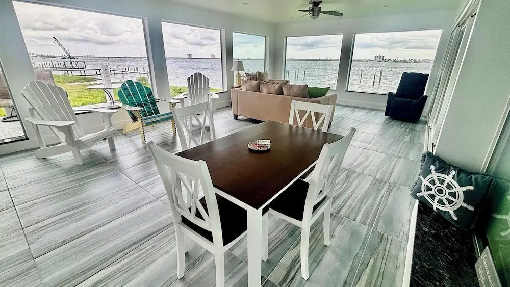 Orange Bay Retreat - Amazing View