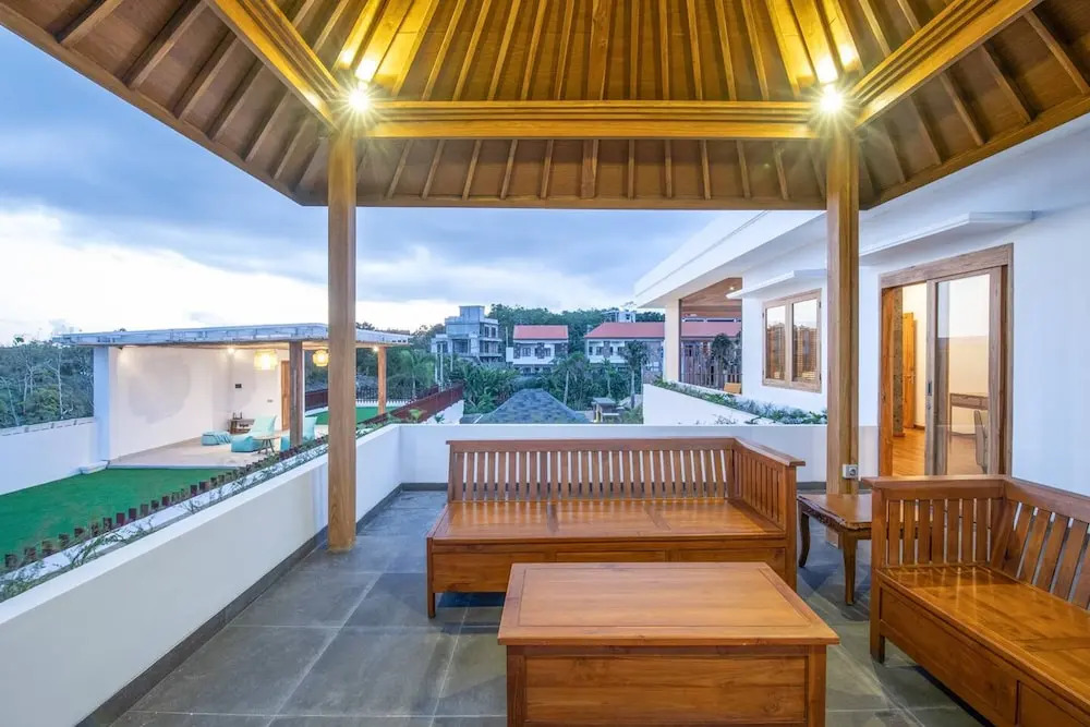 Breeze Opulent 6 BR in With Ocean View 5 Mins to Savaya