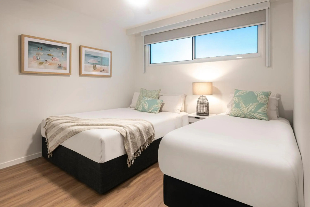 Lagoon Beachfront Lodge 006 on Hamilton Island by HamoRent