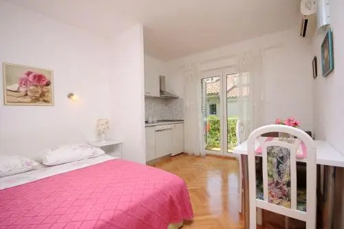 Apartments Vekic