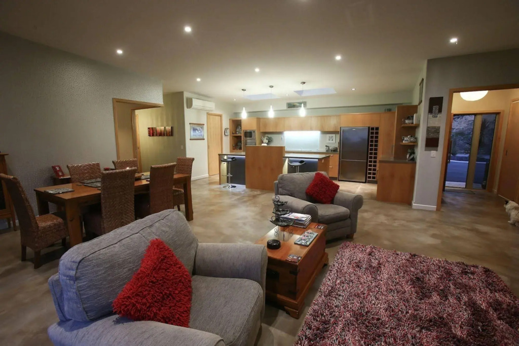 Redvale Ridge B&B