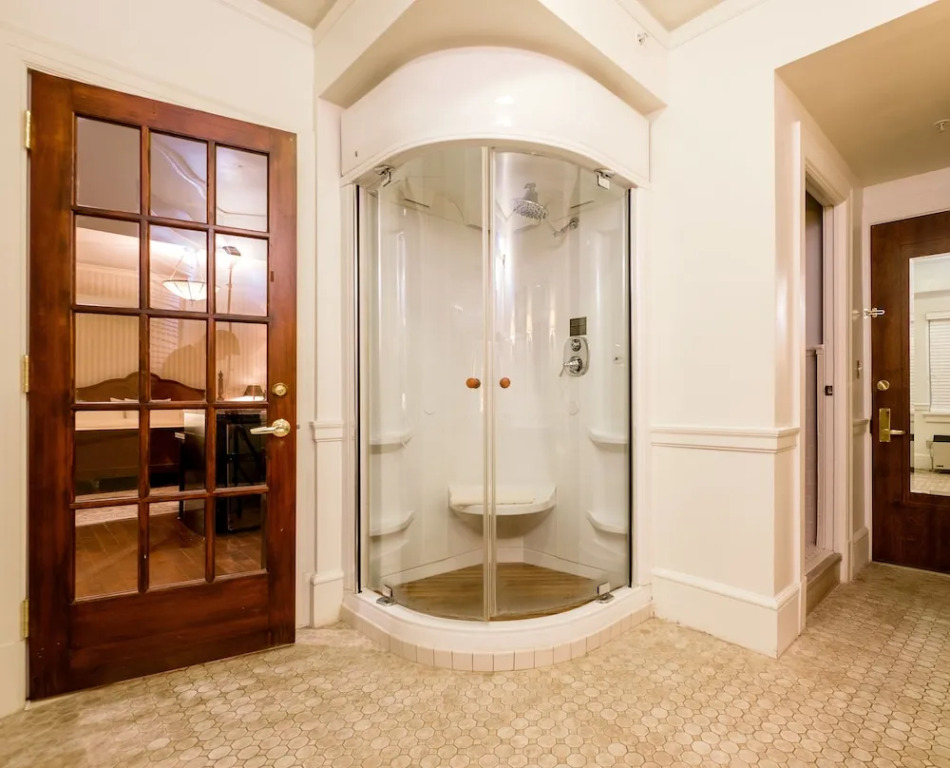 Hotel 340