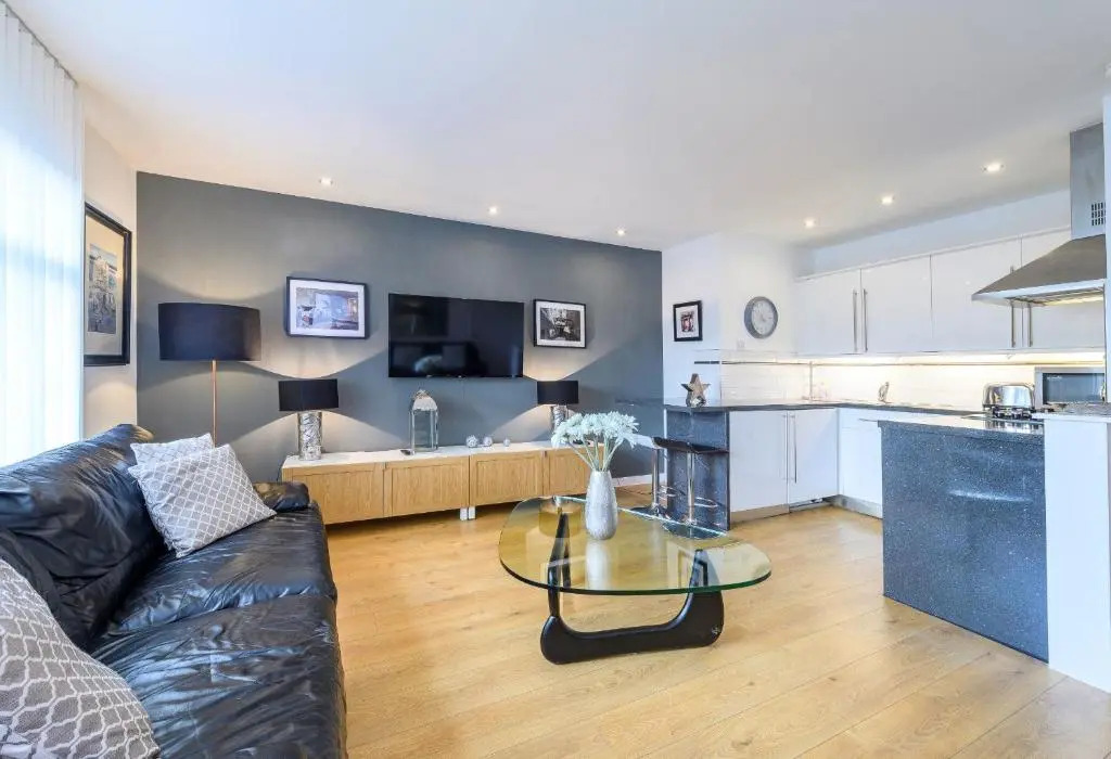 Mosspark Boulevard Exec Apartment i Free Parking
