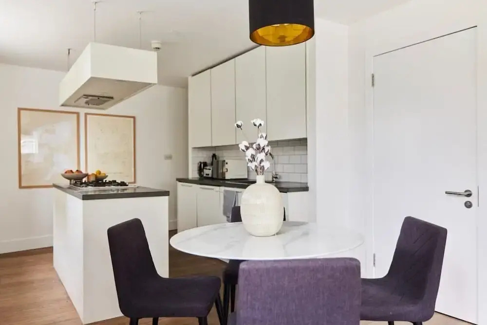 The Ravenscourt Park Escape - Bright 2Bdr Flat