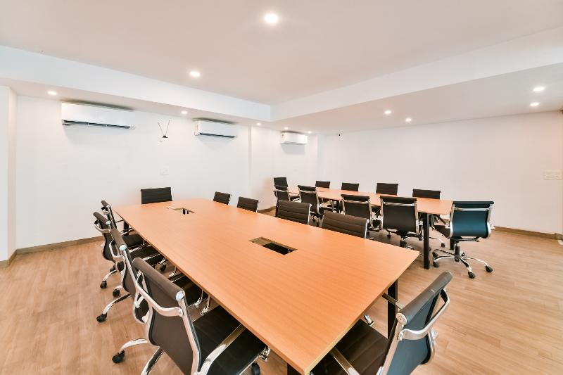 OYO Townhouse 323 Sector 9 Hiran Magri
