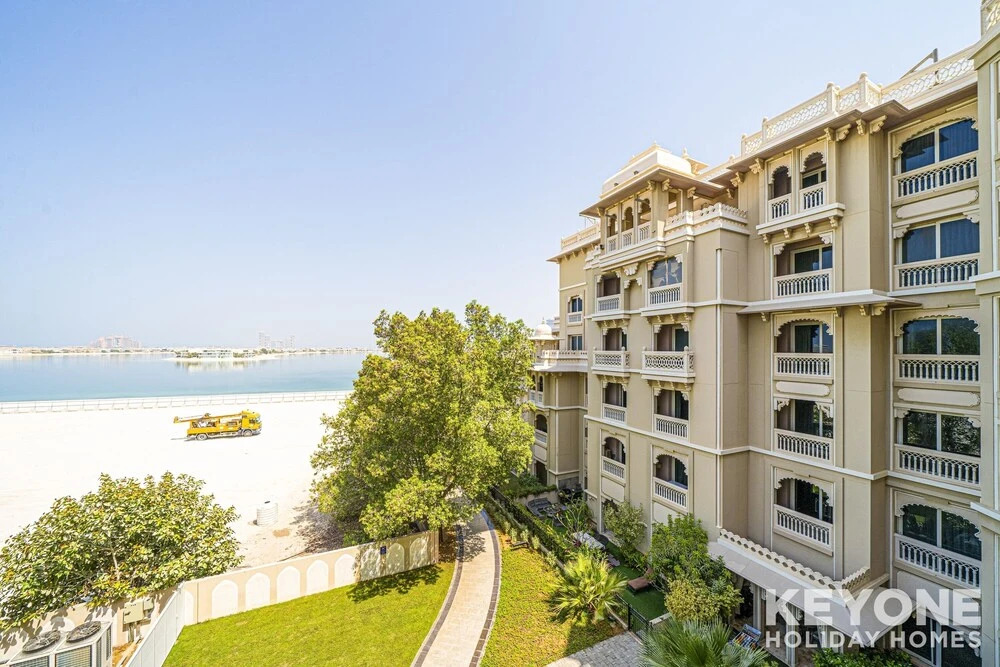 Grandeur Living 2BR plus Maid with Beach Access