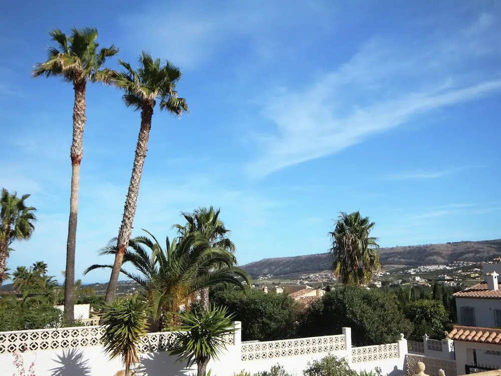 Villa With Very Spacious Terrace, Beautiful View of the Mountains & Private Pool