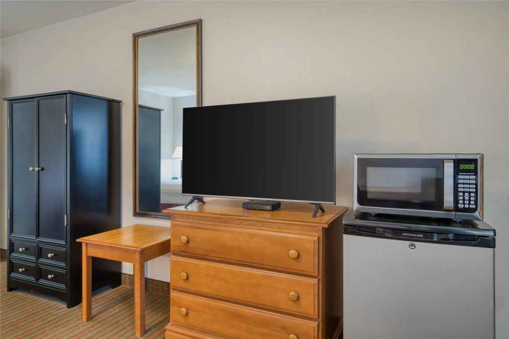 SureStay Hotel by Best Western Leesville