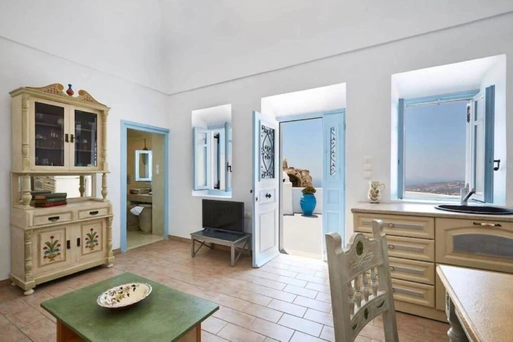 Melpomeni's cycladic house with terrace