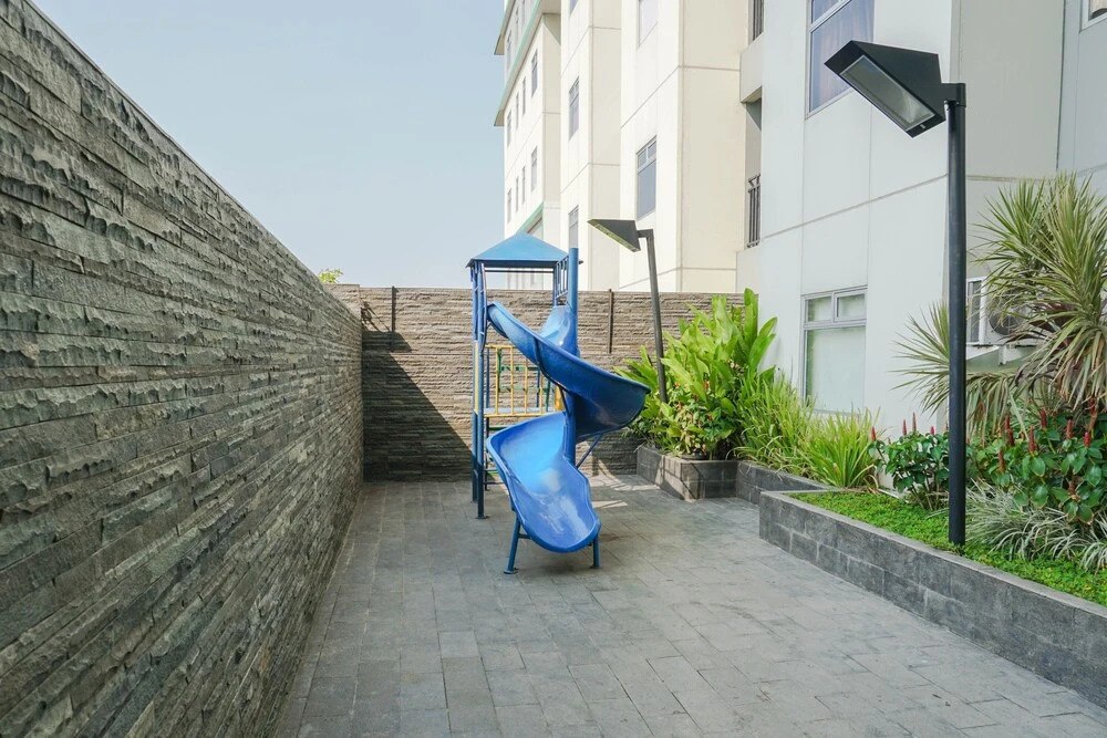 Cozy and Modern 3BR Apartment at Gading Greenhill