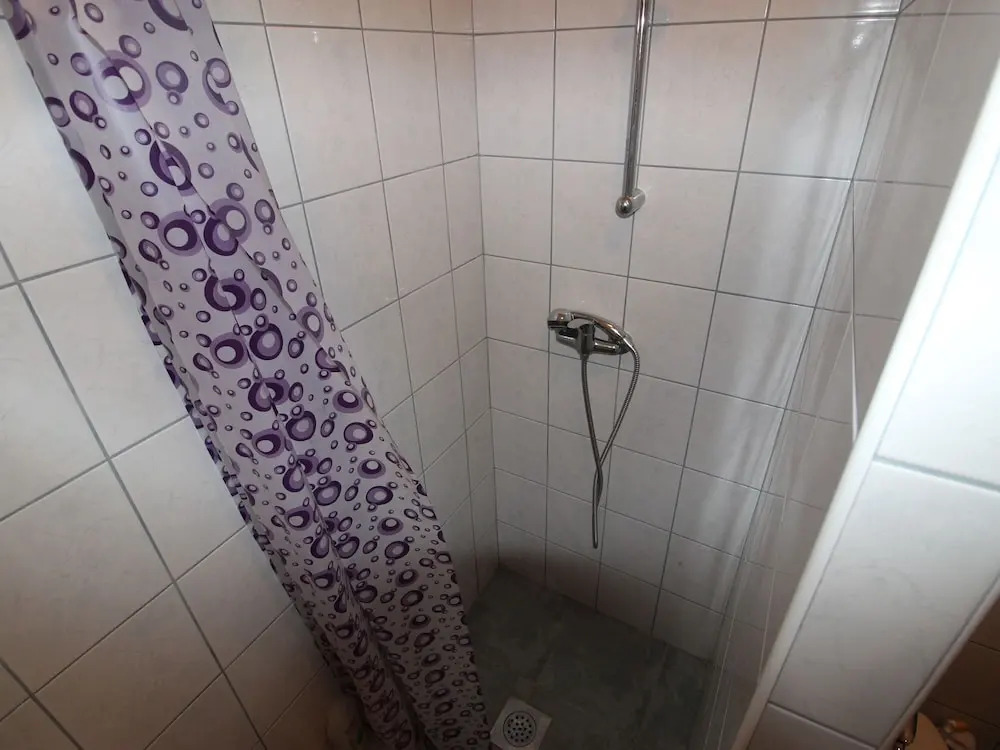 Authentic Holiday House in Quiet Area, Near Pebble Beach