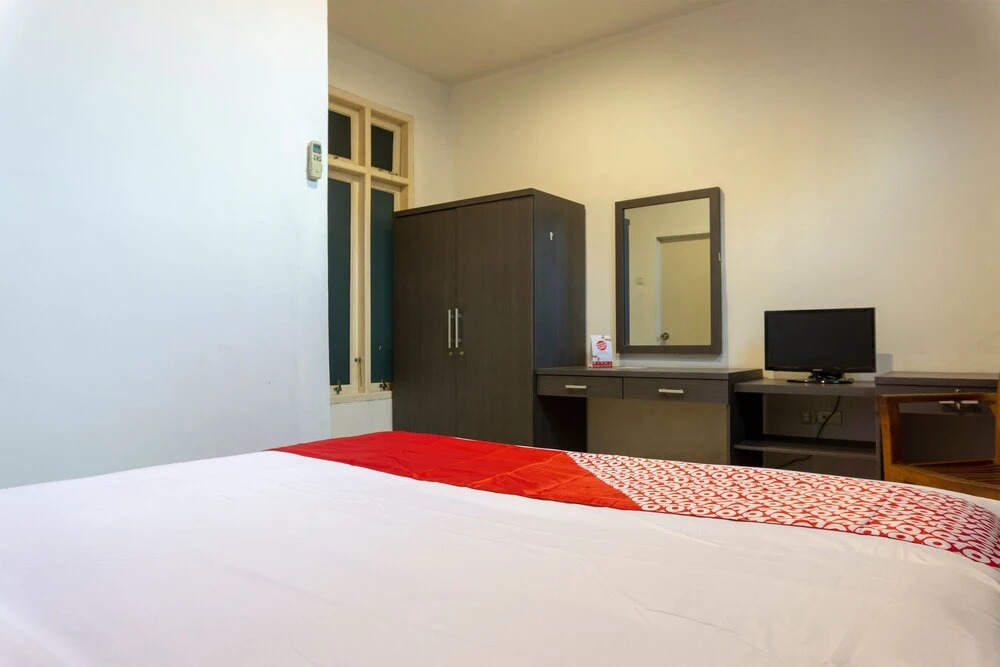Bintara Guest House by OYO Rooms