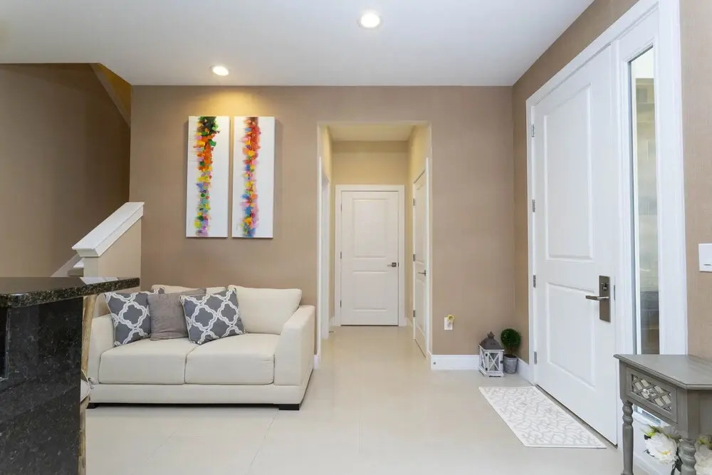 7646 Magic Village Yard 4Bd 8G 119445