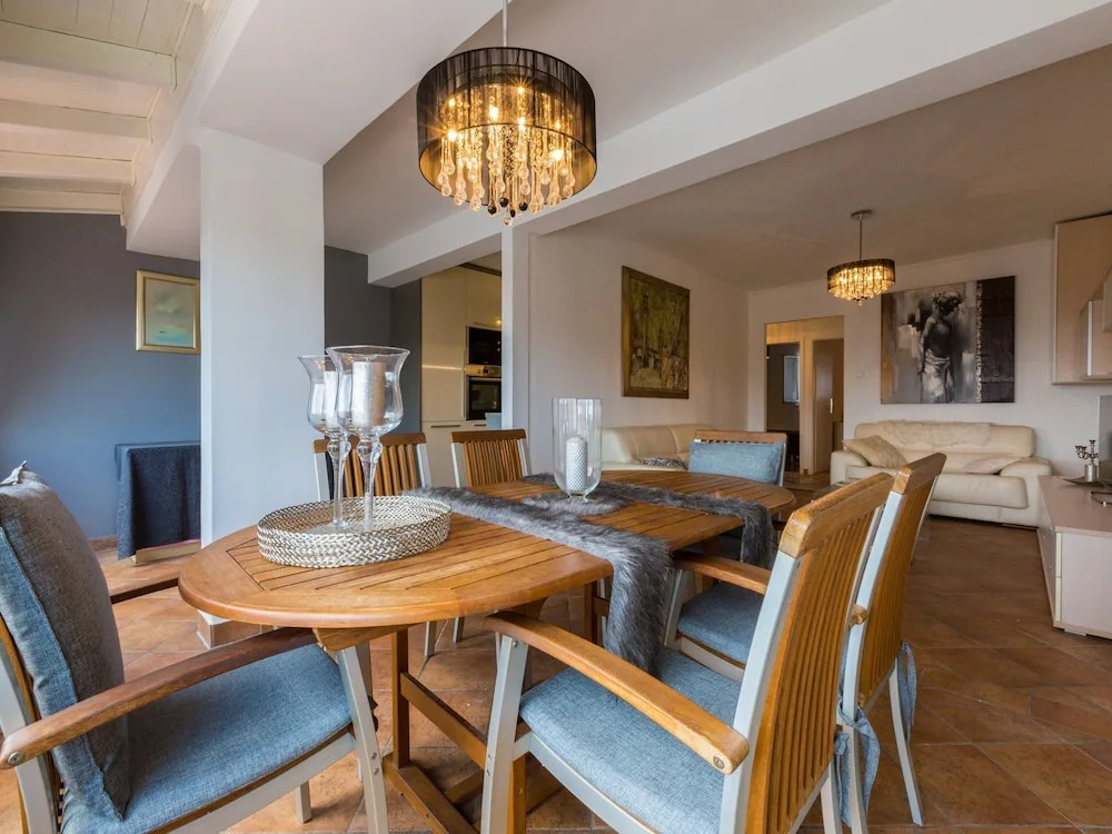 Apartments Azzaro
