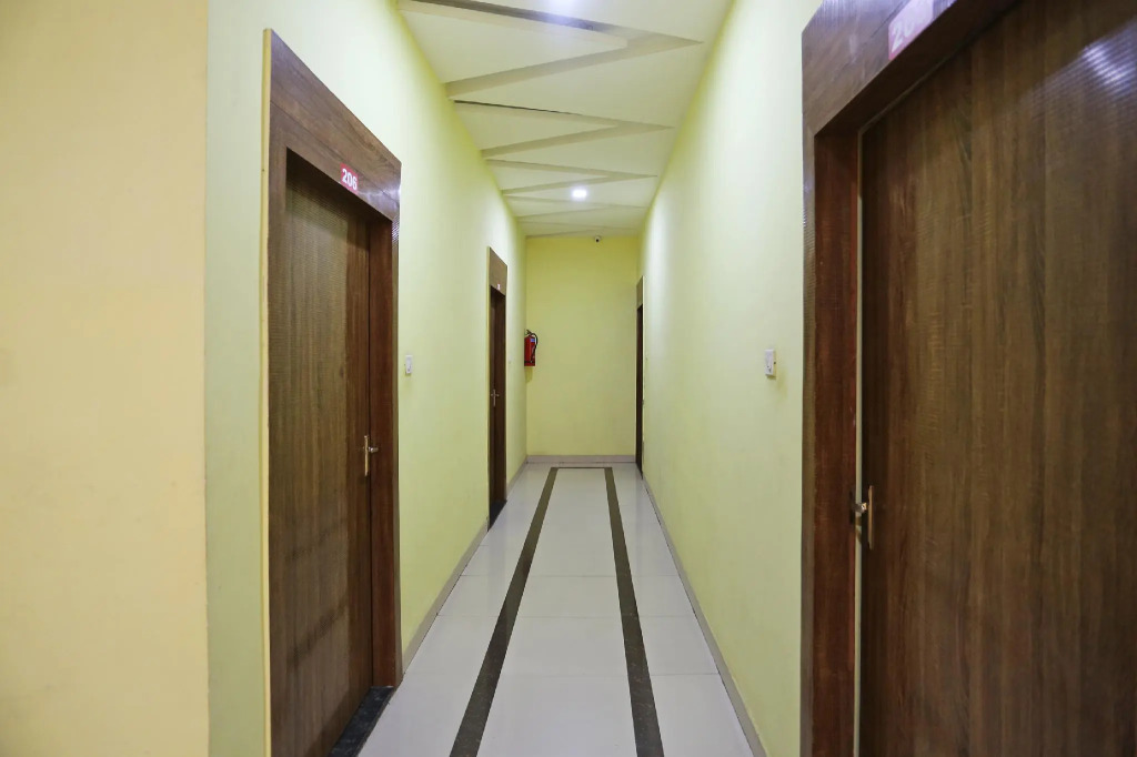 OYO 4154 Hotel Pearl