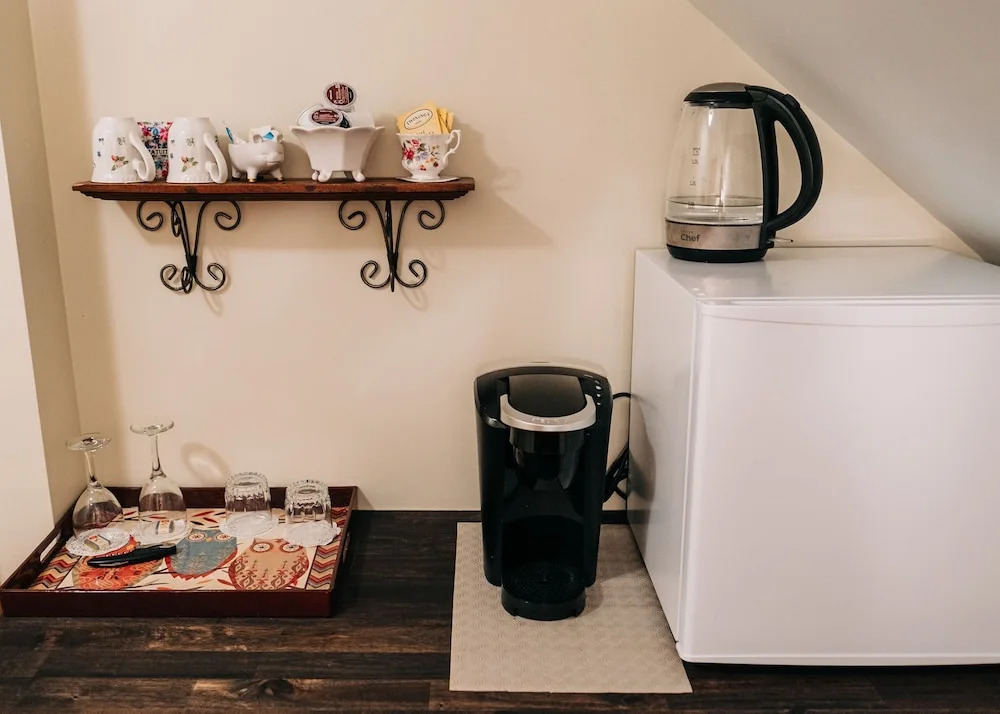 Farmhouse Inn B&B