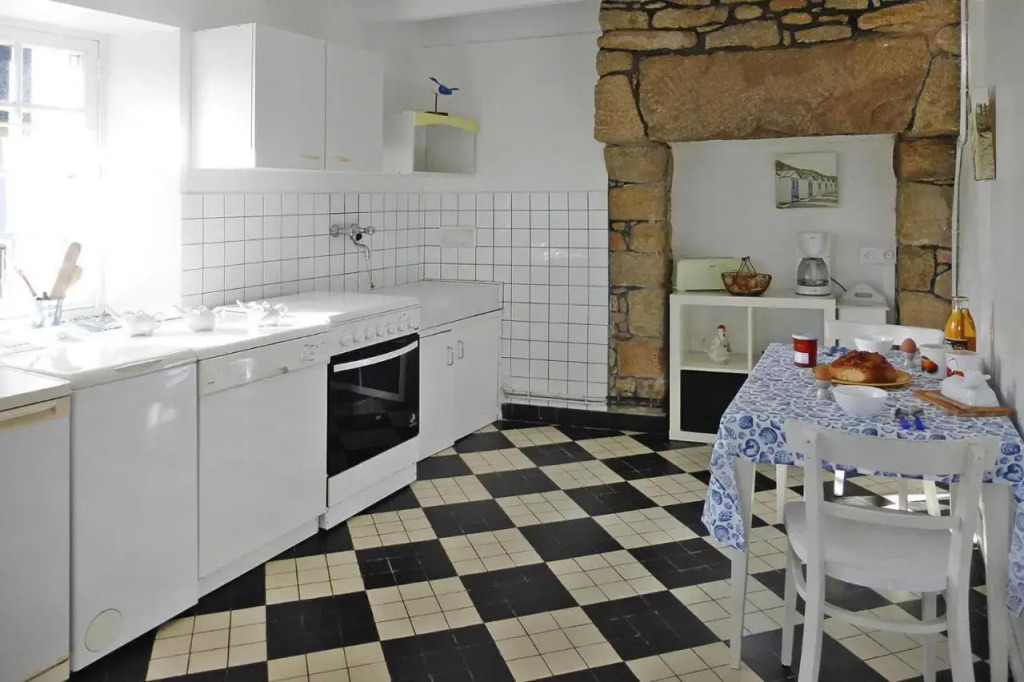 Charming, Breton Holiday Home In Arzon