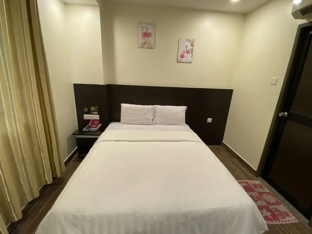 OYO 89775 98inn