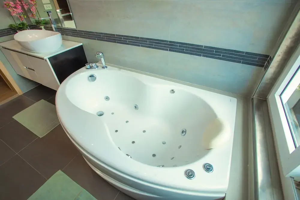 Nee Pool Villa