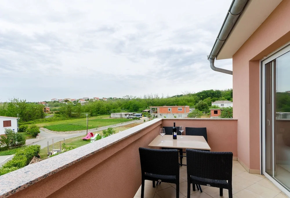Apartments and Room Ljubica
