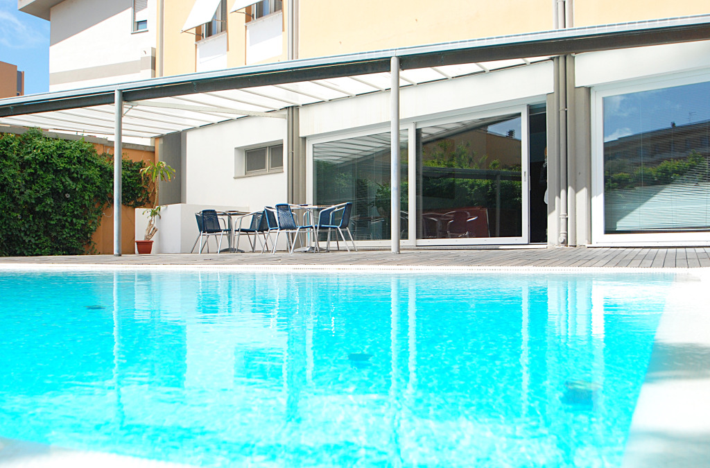 Mistral2 Hotel