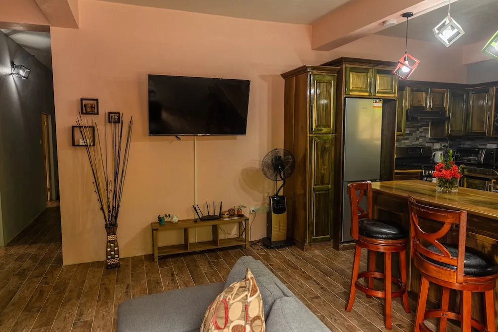 Topaz Apartment Villa - Mountain View