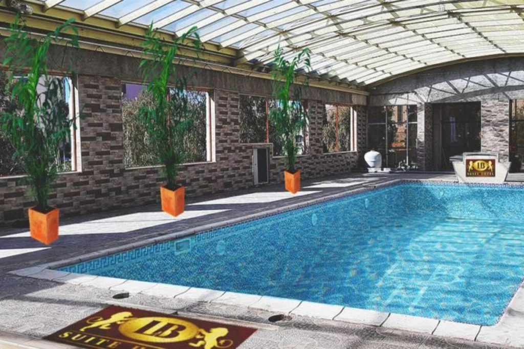LB Suites Hotel