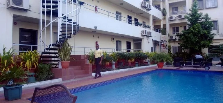 Cata Apartment Hotel And Spa